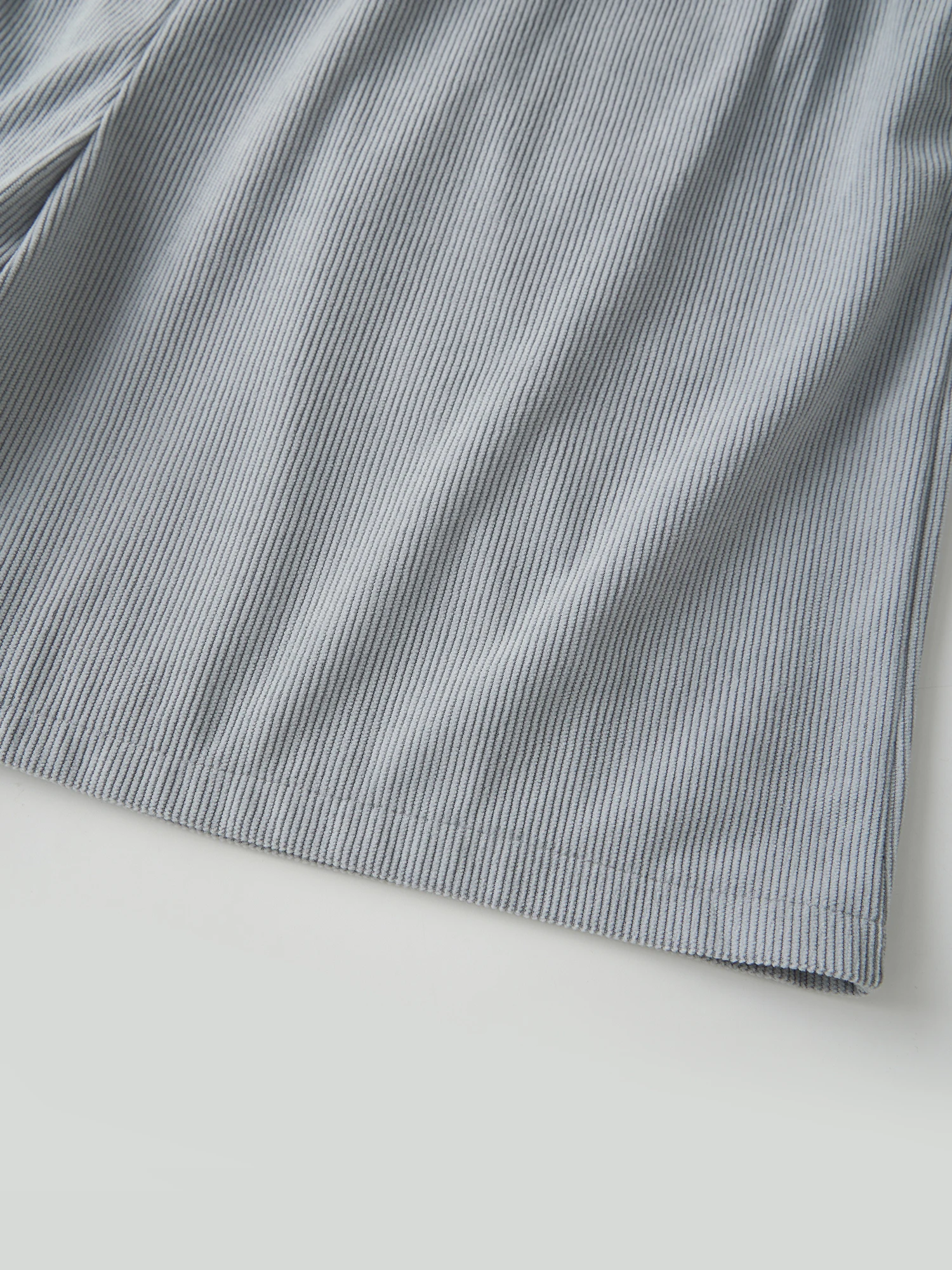 Men s Lightweight Cargo Shorts with Adjustable Drawstring and Multiple Pockets for Outdoor Activities in Fall Winter