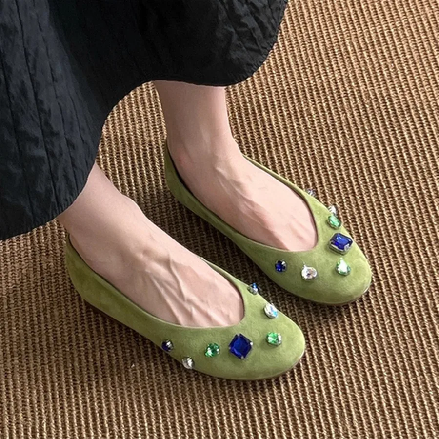 

Женские замшевые балетки с декором из камней, с круглым носком, на низком каблуке, для прогулок и вечеринок, дизайнерские, весна 2026, новинка