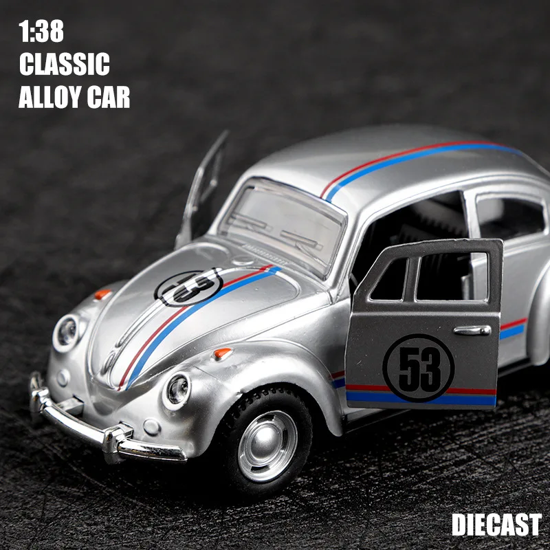 1:38 Vintage Die-Cast Racing Car Toy High-Quality Metal Alloy Manual Pull-Back Suitable for Ages 3+ Collectible Classical Car