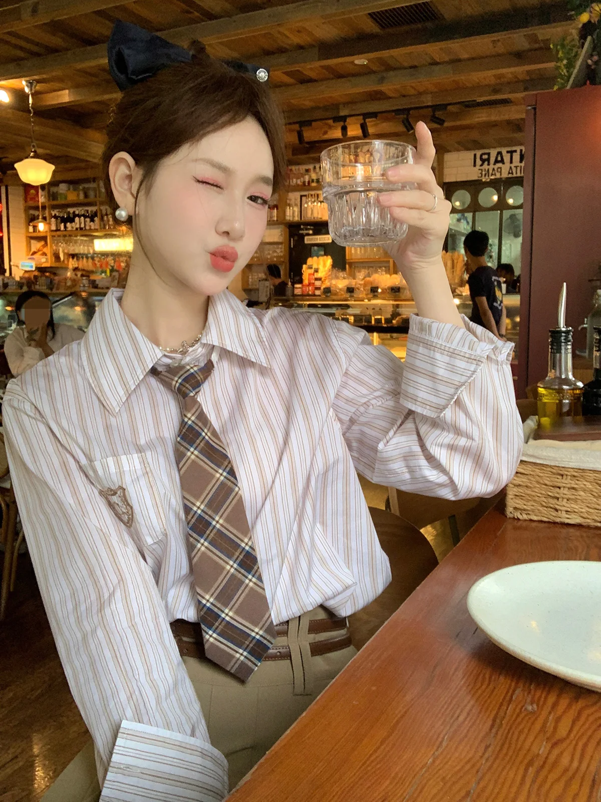 

Винтажная женская рубашка DbyDoi Pre-Fall с длинным рукавом, в полоску, в университетском стиле, из смесового хлопка, стандартного кроя, на пуговицах