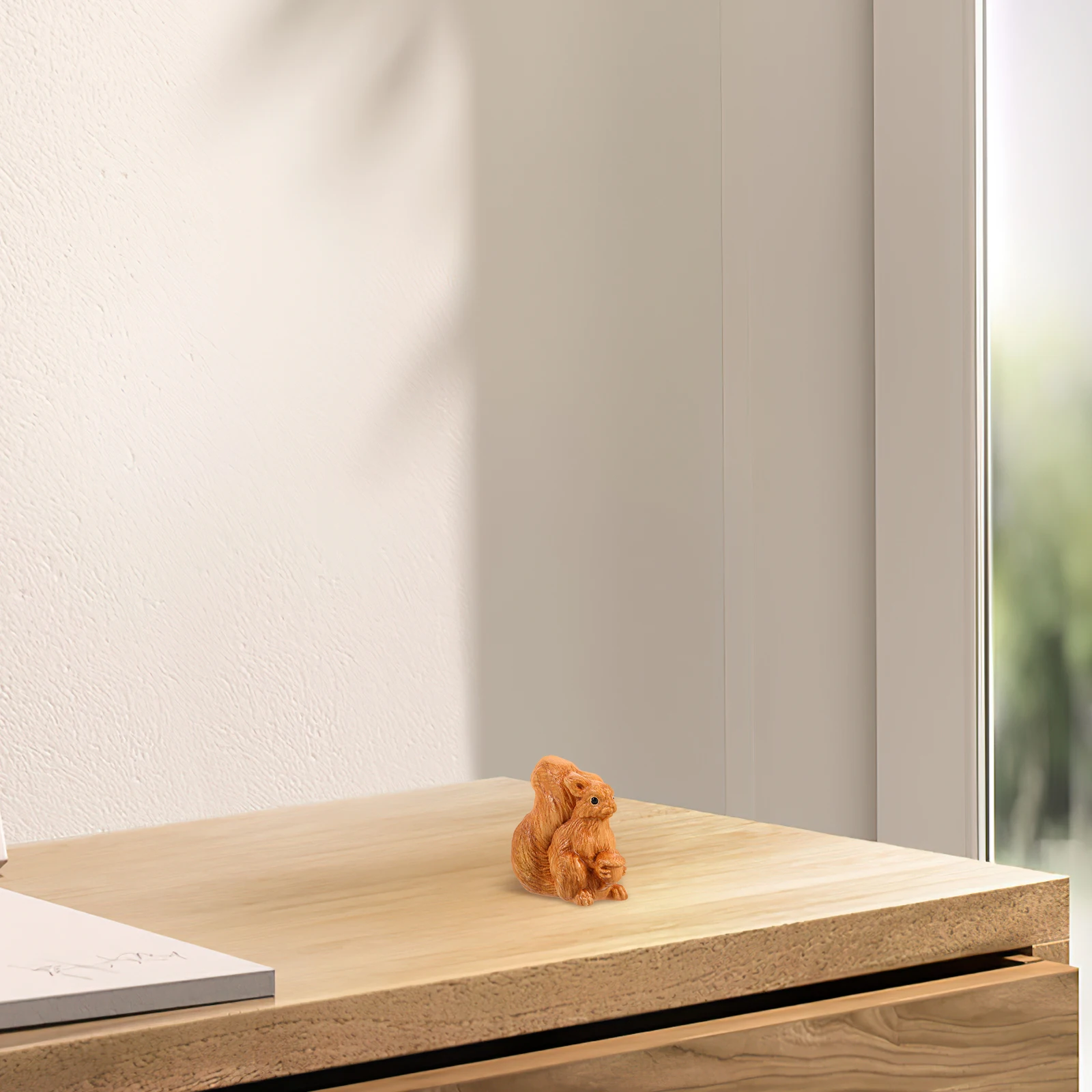 

Wood Carving Squirrel Ornaments Animals Shaped Spring Carved Wooden Abstract Art Figurine