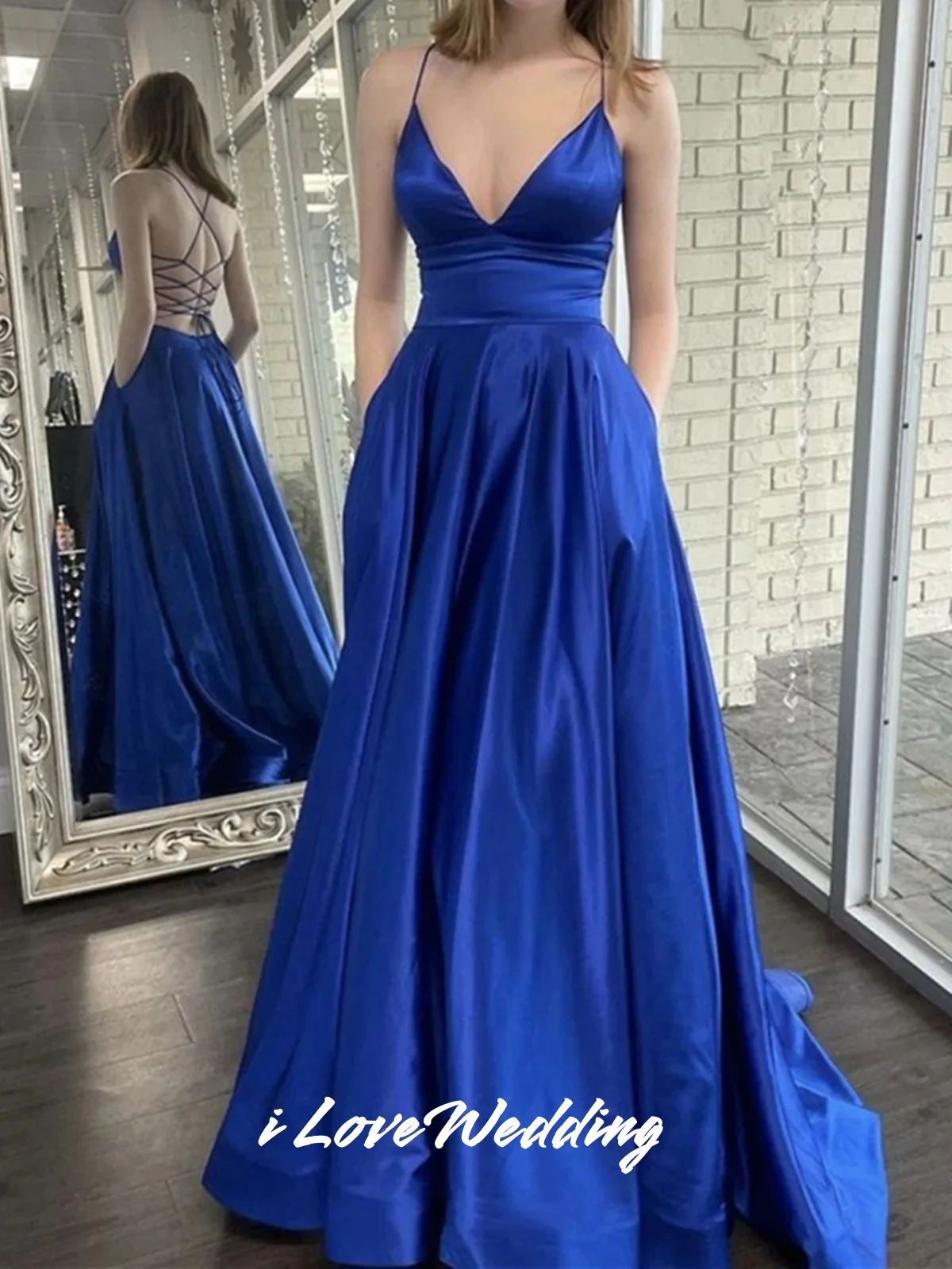 

Royal Blue V-Neck Prom Dresses 2025 Sleeveless Spaghetti-Strap Lace-Up A-Line Pocket Pleated Floor-Length Sweep Train Customized