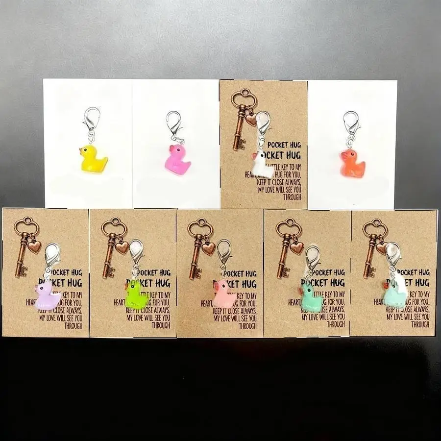 1/5/10/20/50/100pcs Cute Thank You Duck Keychains for Men and Women Durable Metal Backpack Charms with Appreciation Cards, Pocke