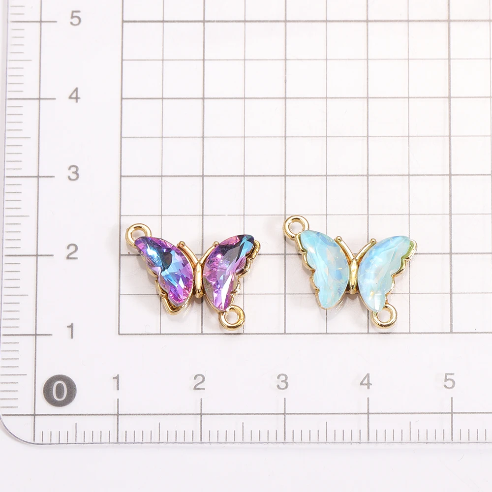 10 ชิ้นแก้วคริสตัลผีเสื้อตัวเชื่อมต่อจี้สําหรับสร้อยข้อมือผู้หญิงสร้อยคอ DIY เครื่องประดับอุปกรณ์เสริม Charms Materi