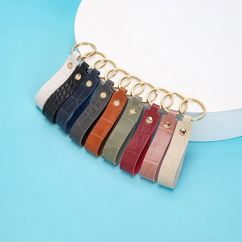 1Pcs New Crocodile Patterned Leather Keychain Leather Keychain For Men Car Key Key Holder Key Ring Bag Accessories