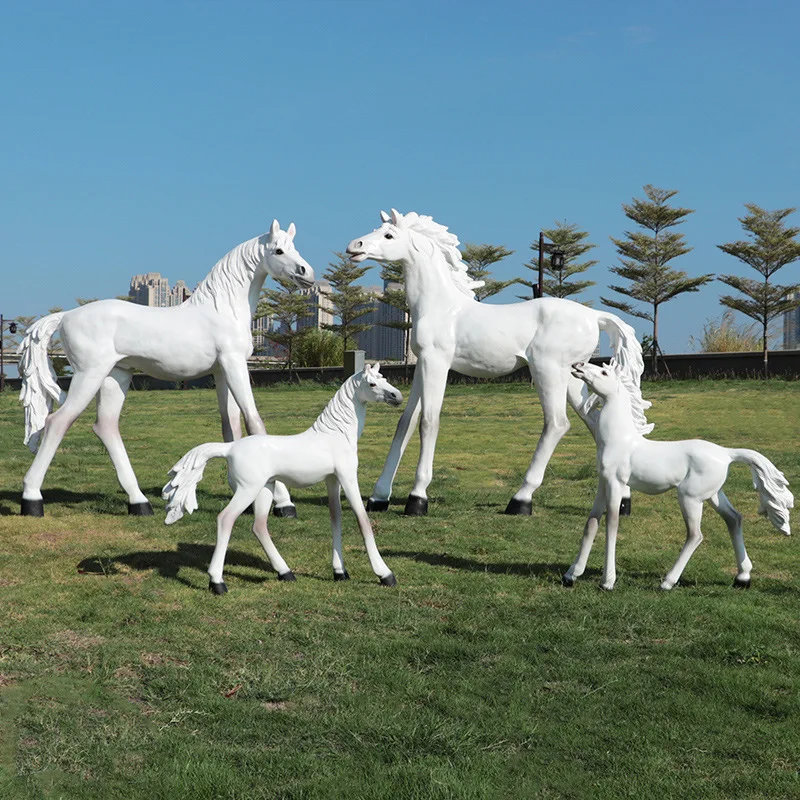 Large Outdoor Horse Sculpture Glass Fiber Reinforced Resin Crafts for Lawn Forest Landscape Decoration Simulated Horse Ornaments