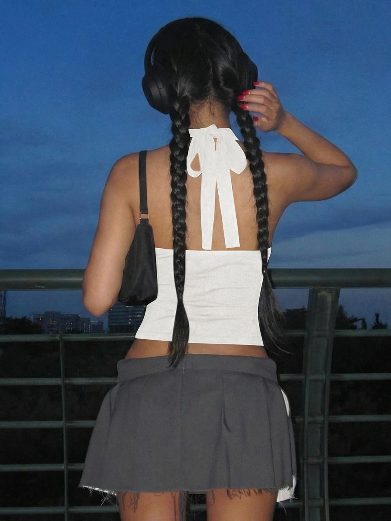 Hugcitar Women Fashion Halter Solid Slips Backless Bandage Sexy Crop Tank Top Summer Female Clothes Vacation Night Club