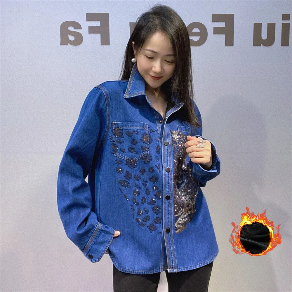 2025 Camisas vaqueras de manga larga con diamantes de leopardo, ropa de lana para mujer, blusa vaquera holgada de longitud media, costos Jahфточки Ж Jaya Ij??? Ijд Senin