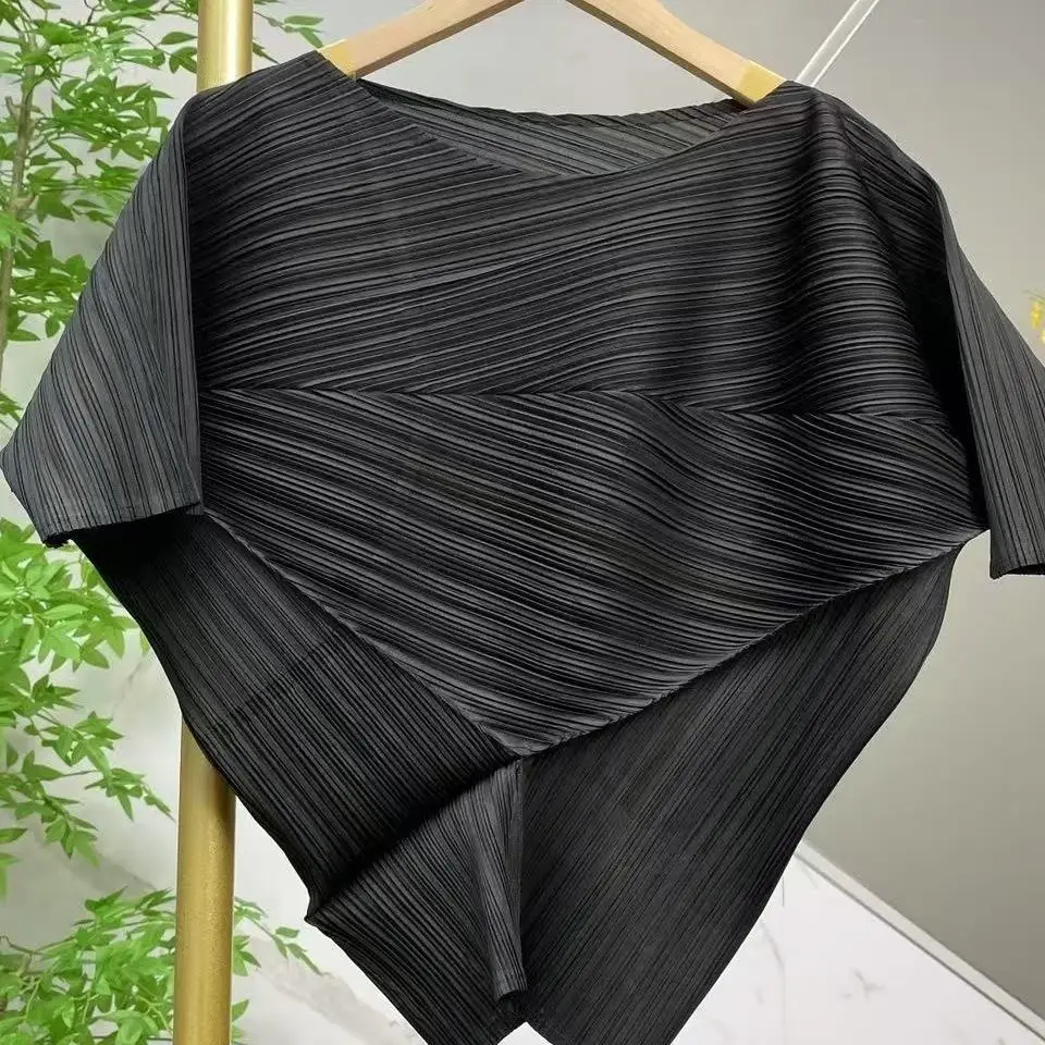 

2025 New Pleated Round Neck Causal Pullover Women Blouse