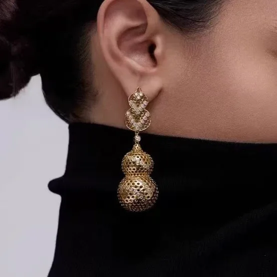 

2026 new tassel zircon gourd lucky earrings classic European and American retro light luxury personalized high-end party