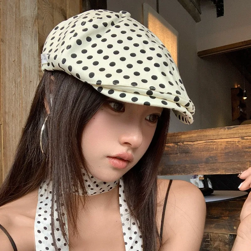 Japanese Retro Polka Dot Literary Short Brim Forward Hat Women's Spring and Summer New Personality British Sunshade Painter Caps