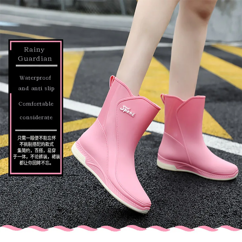 Medium Fashion Rainshoes Waterproof and Anti slip Rainshoes Comfortable and Durable Rainshoes