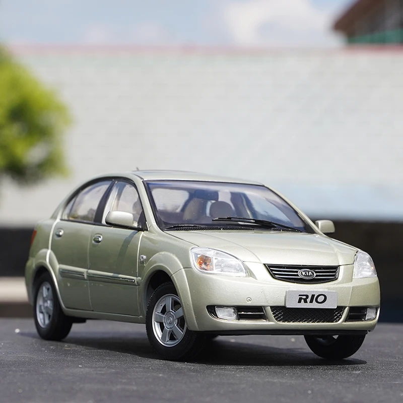 1/18 Ruiou RIO Qianrima KIA Alloy simulation car model