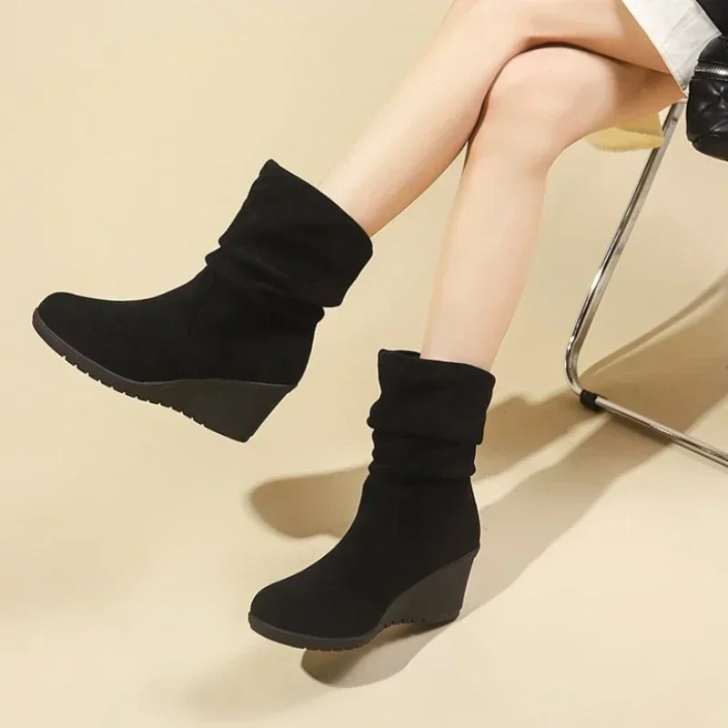 2024 Winter New Warm Women's Fur Warm Snow Boots Wool Booties Ankle Boot Platform Shoes Turned-over Edge Casual Women Mid Boots