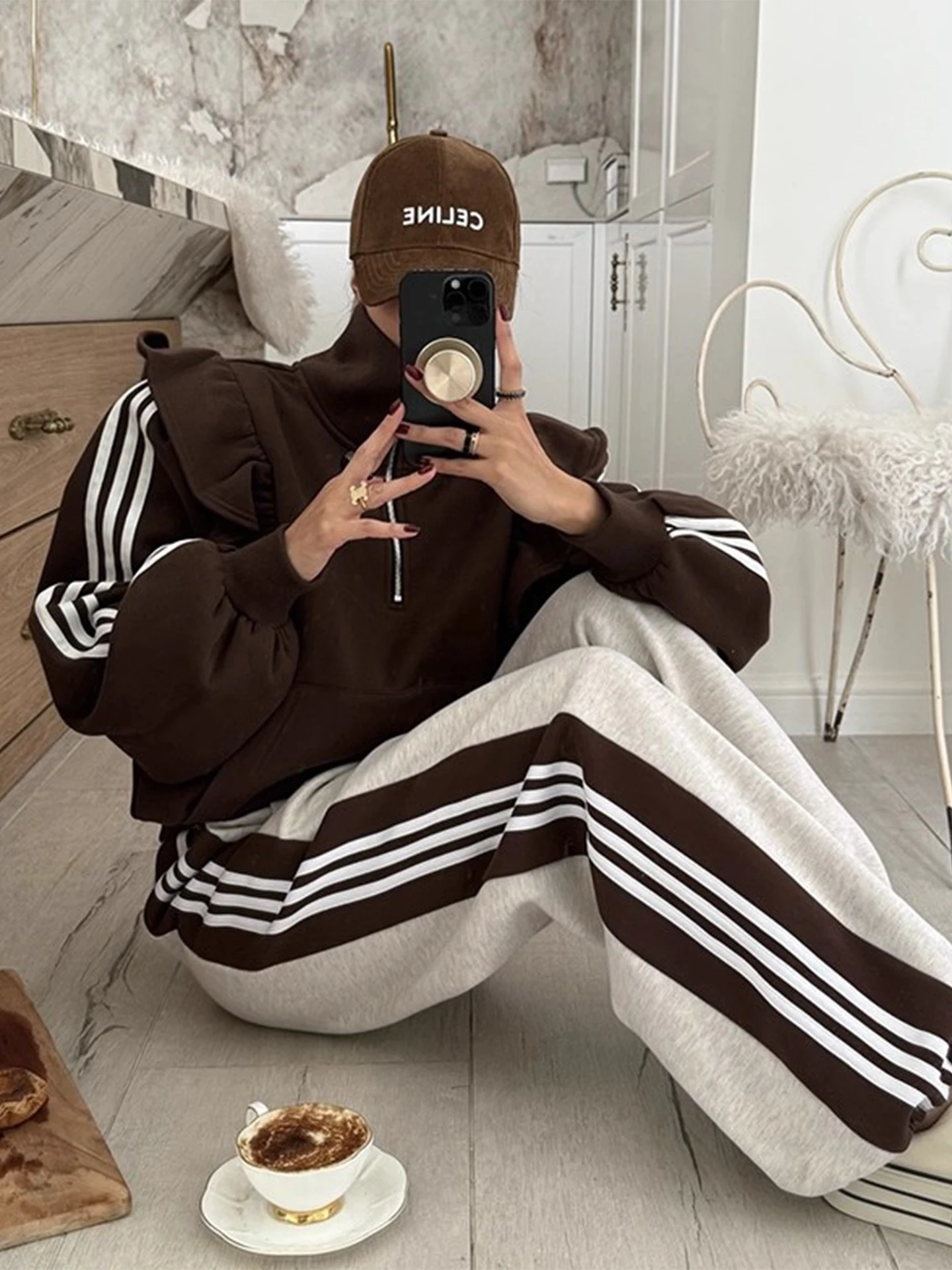 

Retro Patchwork Hem Sweatirt Jaet Women's High Waist Striped Casual Long Pants Sports Set Winter New Arrival