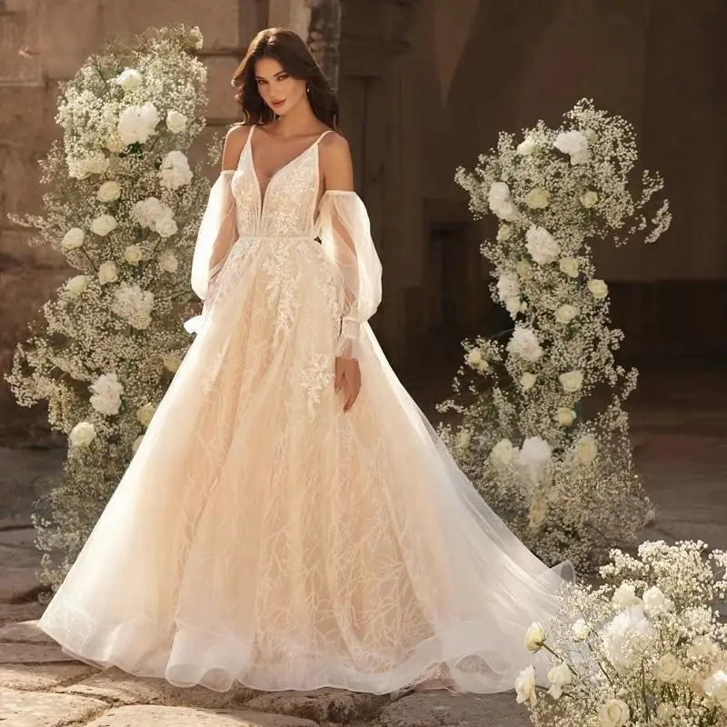 

New Exquisite V-Neck Appliques Lace Court Train A-Line Wedding Dress 2025 Delicate Beading Spaghetti Straps Princess Bridal Gown