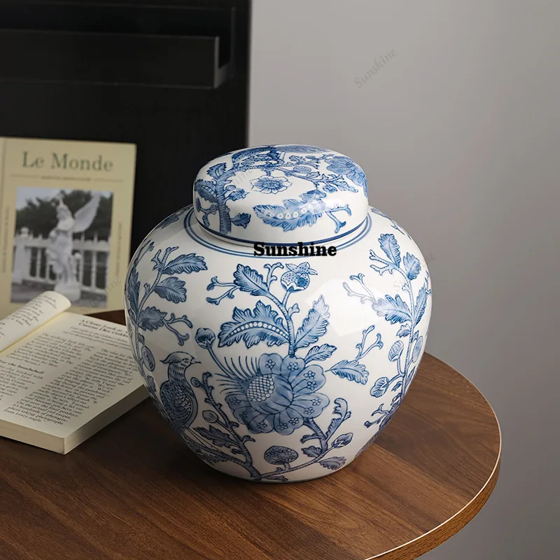 Retro Jingdezhen blue and white porcelain vase ornaments, flower arrangements for the entrance hall, living room and study