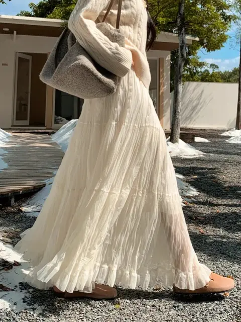 Elegant Pleated Skirt for Women with Elastic Waist Slim Fit A-Line Long Design Spring 2026 Fashion Trend
