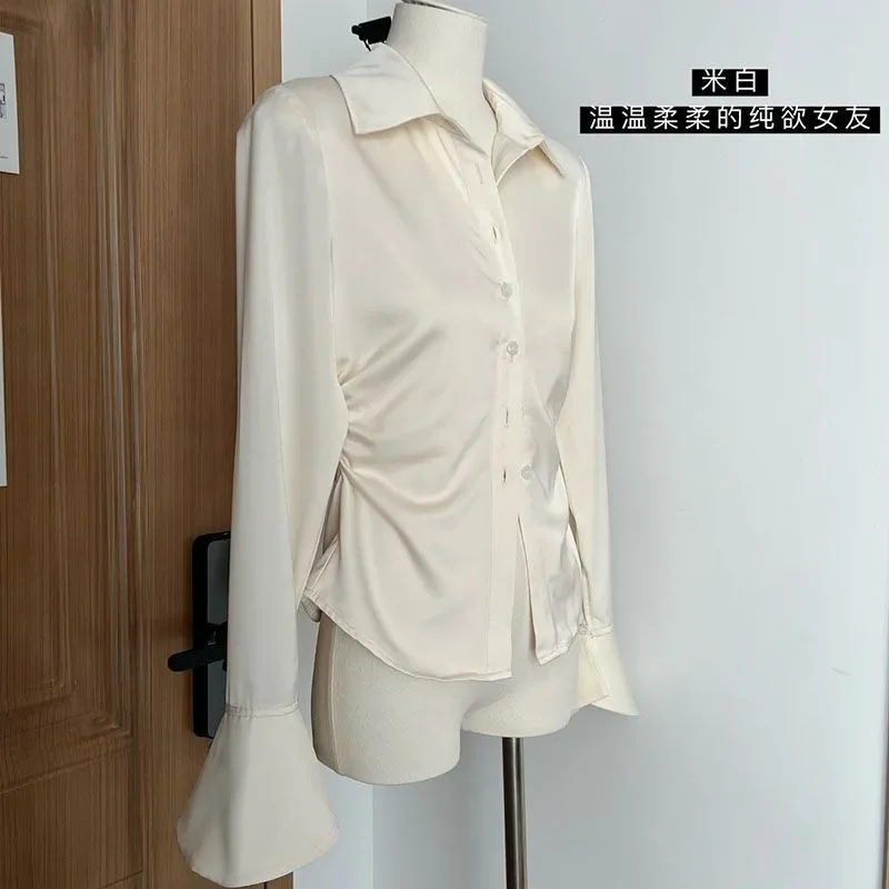 

Атласная рубашка в стиле ретро, женская осенняя плиссированная рубашка с рукавами-колокольчиками на талии, облегающий короткий топ