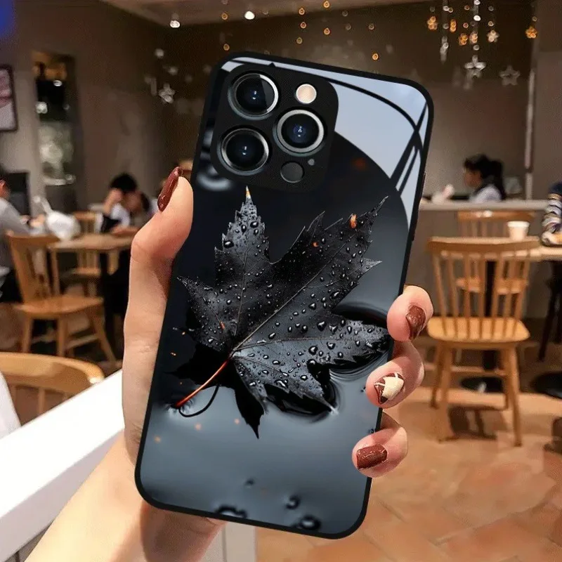 Стеклянный чехол для телефона Black Leaf Pattern для Samsung A07 A26 A36 A56 A16 A06 A55 A35 A14 A34 A54 A24 A405 A25 A34 A54 A24 A05 4G 5G