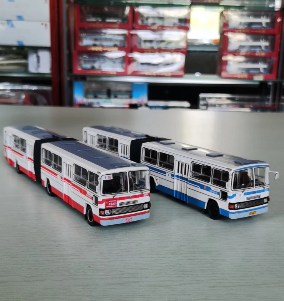 Diecast Maßstab 1:64 Beijing Public Transport BK670 Großes bewegliches Automodell zum Sammeln, Spielzeug, Geschenk, Souvenir, Ausstellungsornament