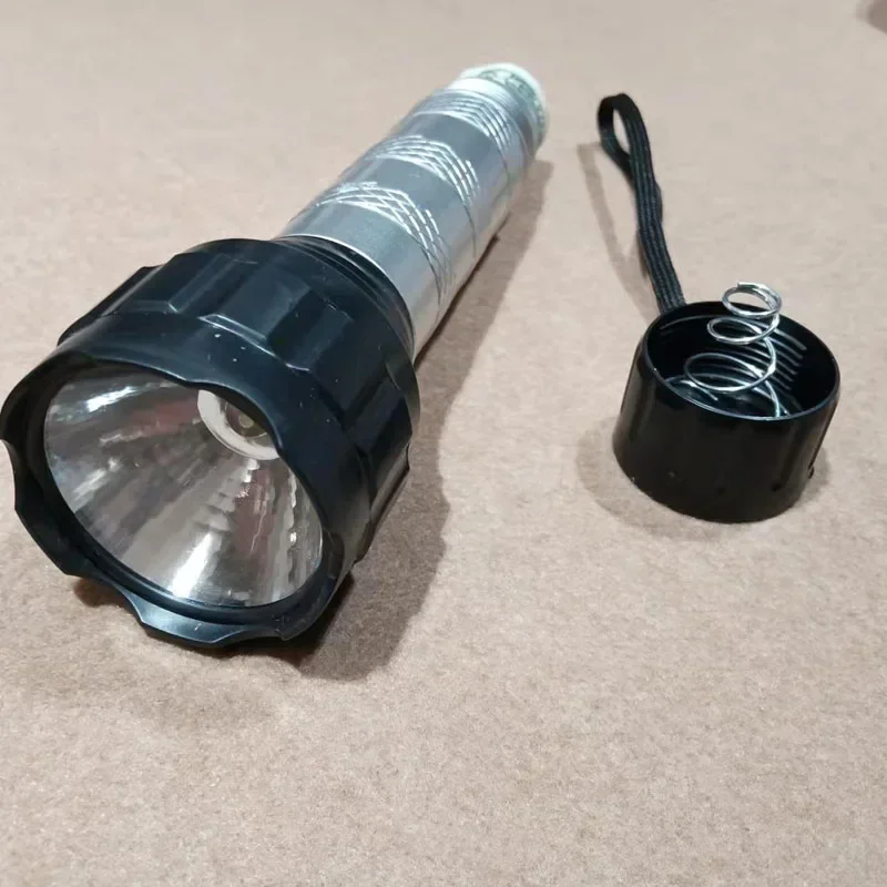 NUOVO salvadanaio privato di grande volume Stash Hider Diversion segreta Torcia a LED sicura Può essere sicuro per nascondere denaro Strumenti di gioielli