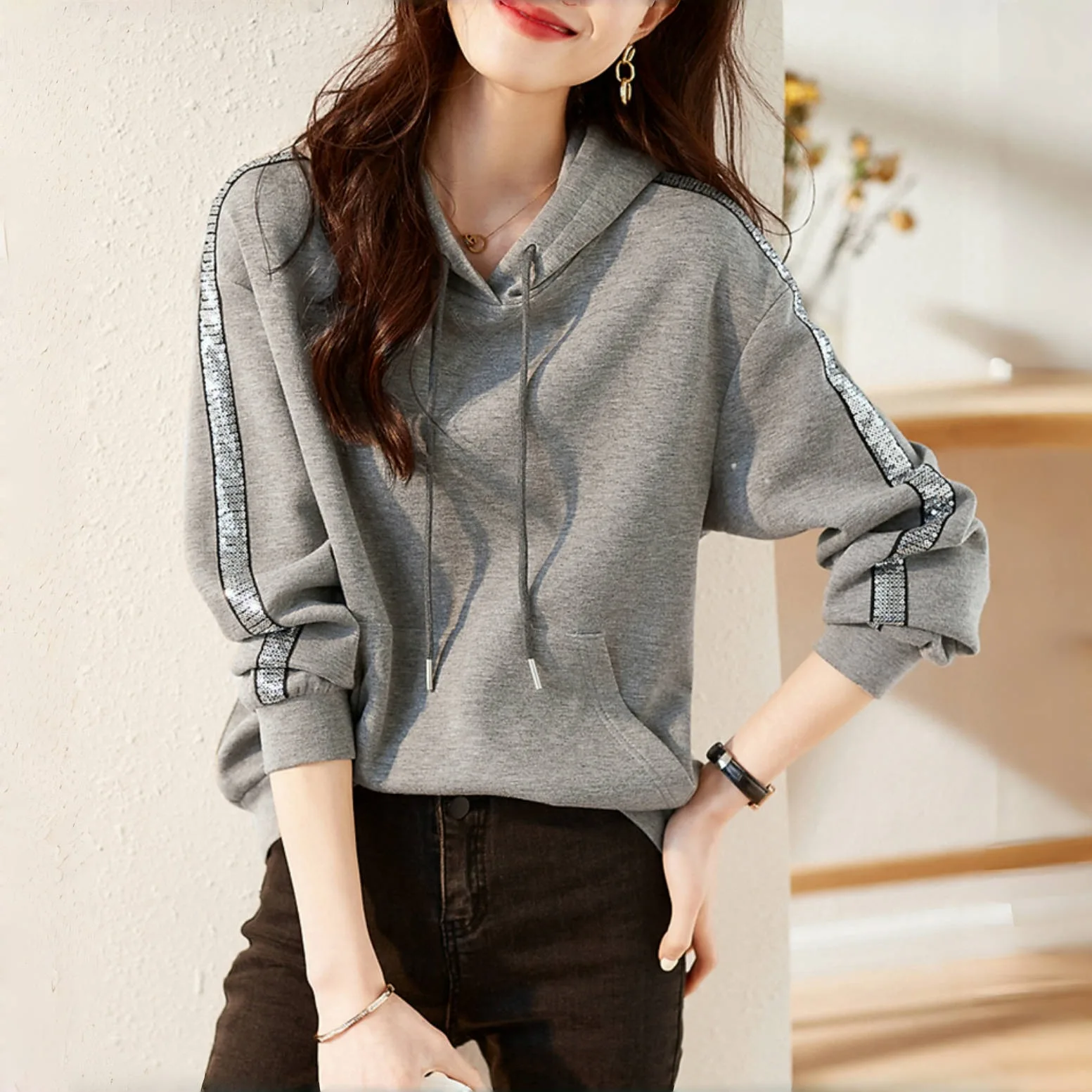Cotton Blend Hooded Sweatshirt Women's Spring Autumn New Fashion Sequin Casual Long Sleeve Pullover