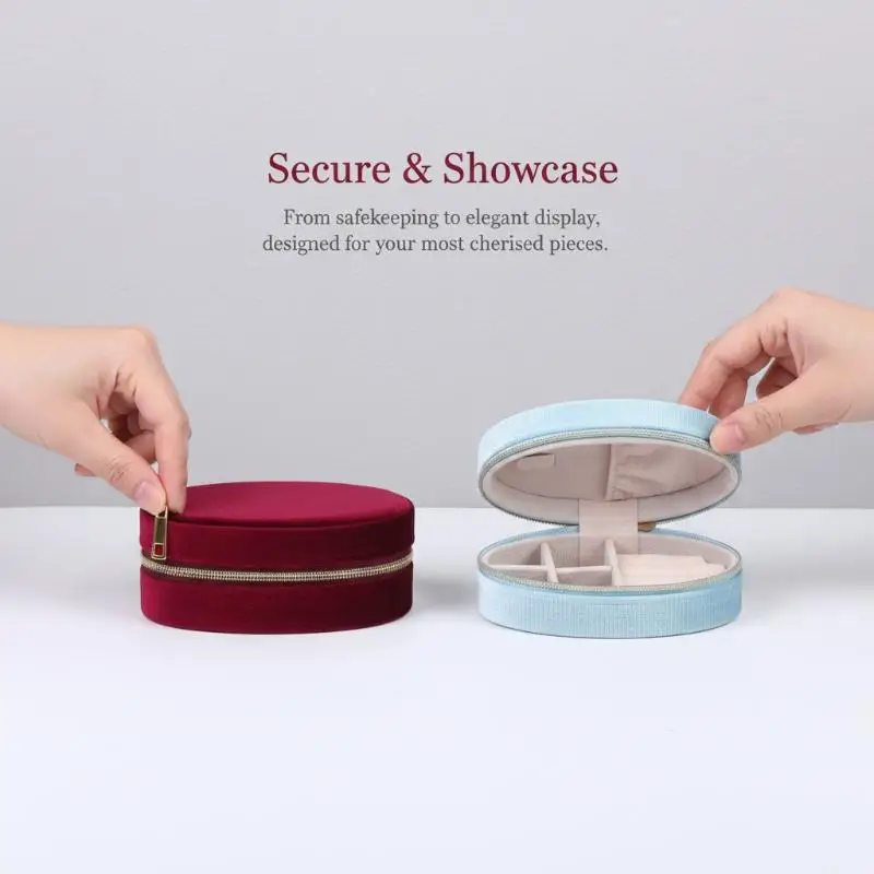 

Earrings, bracelets, necklaces, zippers, jewelry boxes, retro oval velvet mini portable ring jewelry boxes