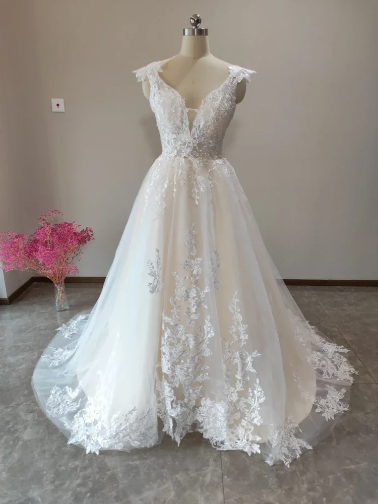 

Elegant Wedding Dress For Women V-Neck Cap Sleeve Lace Appliques Vestidos De Novia With Button Sweep Train Custom Made