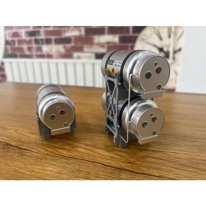 Doppio serbatoio in plastica per gas naturale per modello di emulazione 1/24 rimorchio camion trattore aggiornamento accessori decorativi attraverso la modifica