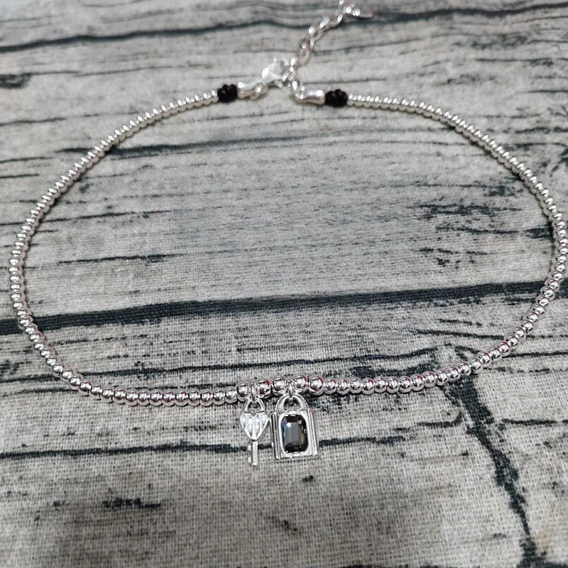 

Лидер продаж 2026 года: нишевые дизайнерские ключи и замки, подходящие для пар, в качестве украшений и аксессуаров для свиданий.