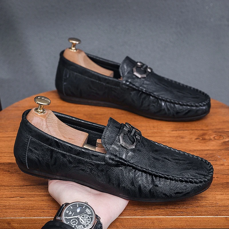 Brand Spring Summer Hot Sell Moccasins Men Loafers Leather Casual Shoes Men Flats Lightweight Driving Boat Shoes Male Footwear