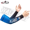 Dark blue sleeves