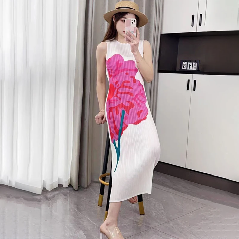 

Women's Miyake Pleated Sleeveless Dress Design Long Round Neck Elegant Loose Summer Fashion Style Aesthetic High Quality Clothes