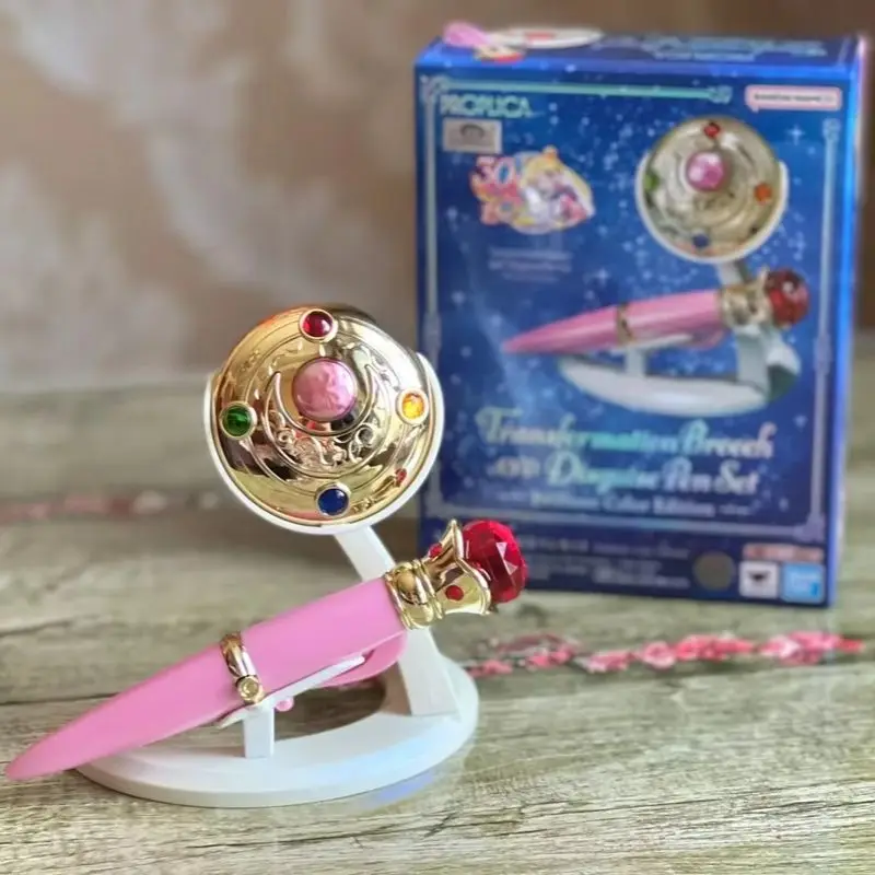 

In Stock Bandai Original Sailor Moon Anime Figure Proplica Crystal Star Cosmic Heurt Compact Action Figure Toys Gift