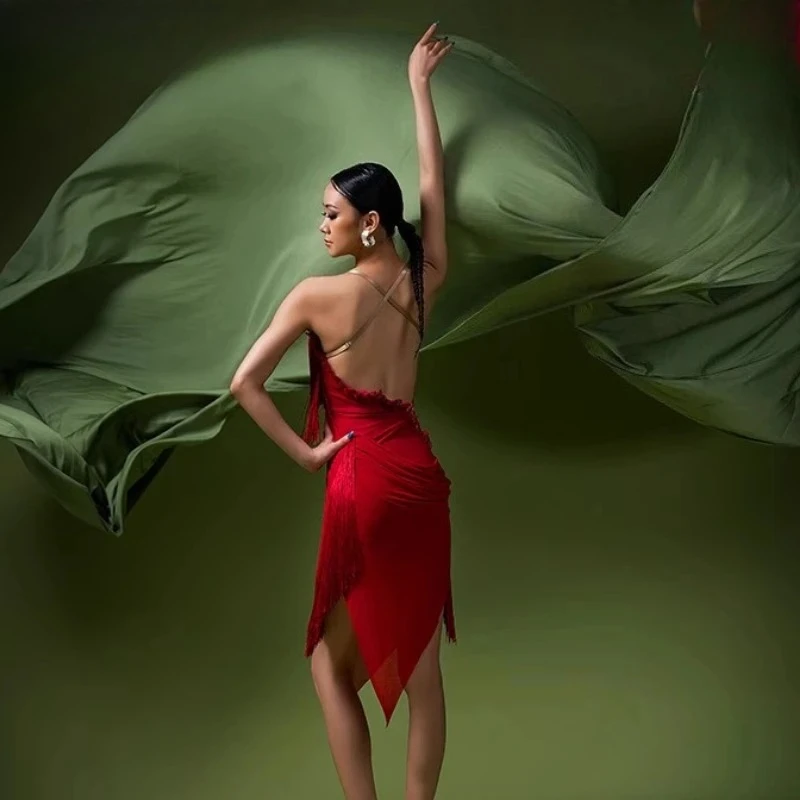 ラテンダンス練習服カスタマイズシニアタッセルセクシーなヒップラップスカートタンゴチャチャサンバプロフェッショナルパフォーマンス衣装