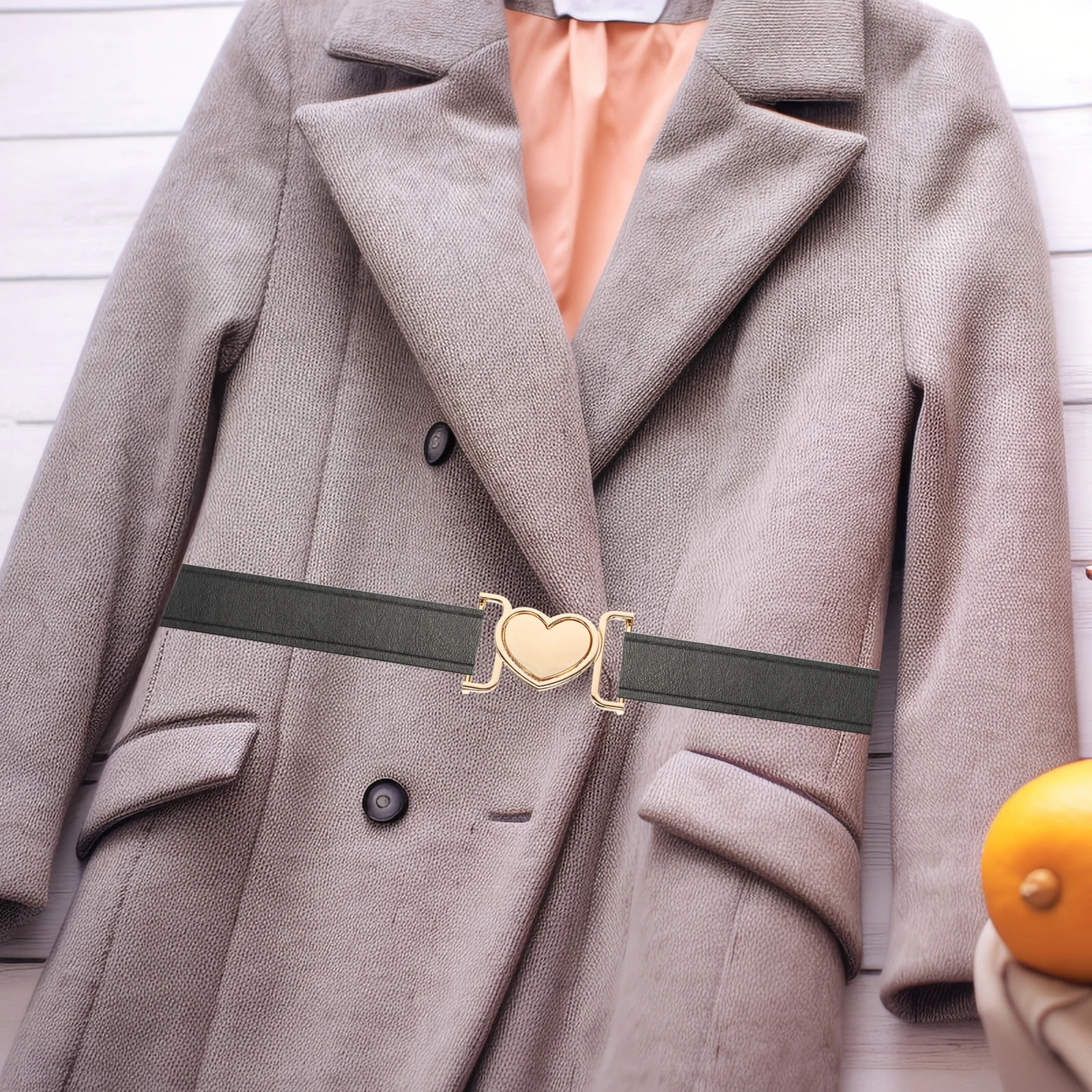 Fashion Heart Shaped Buckle Metal Toggle Clasp for Coat Cardigan Poncho Cape Wrap Sweater Decorative Closure Accessory