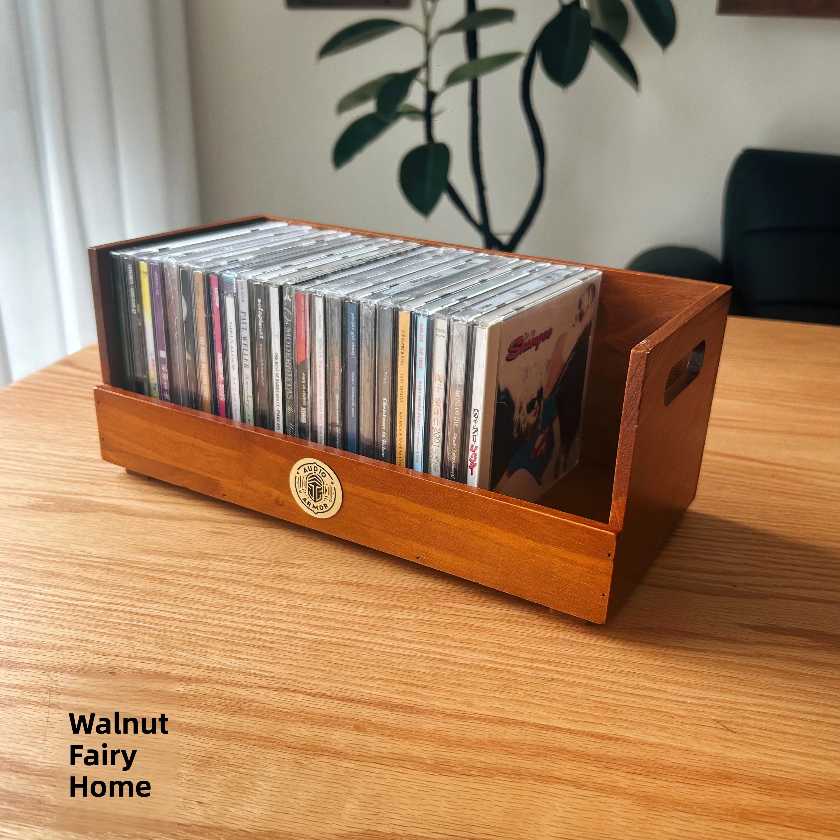 

Деревянный настольный органайзер для хранения и демонстрации альбомов/дисков, без бренда, без зарегистрированной торговой марки