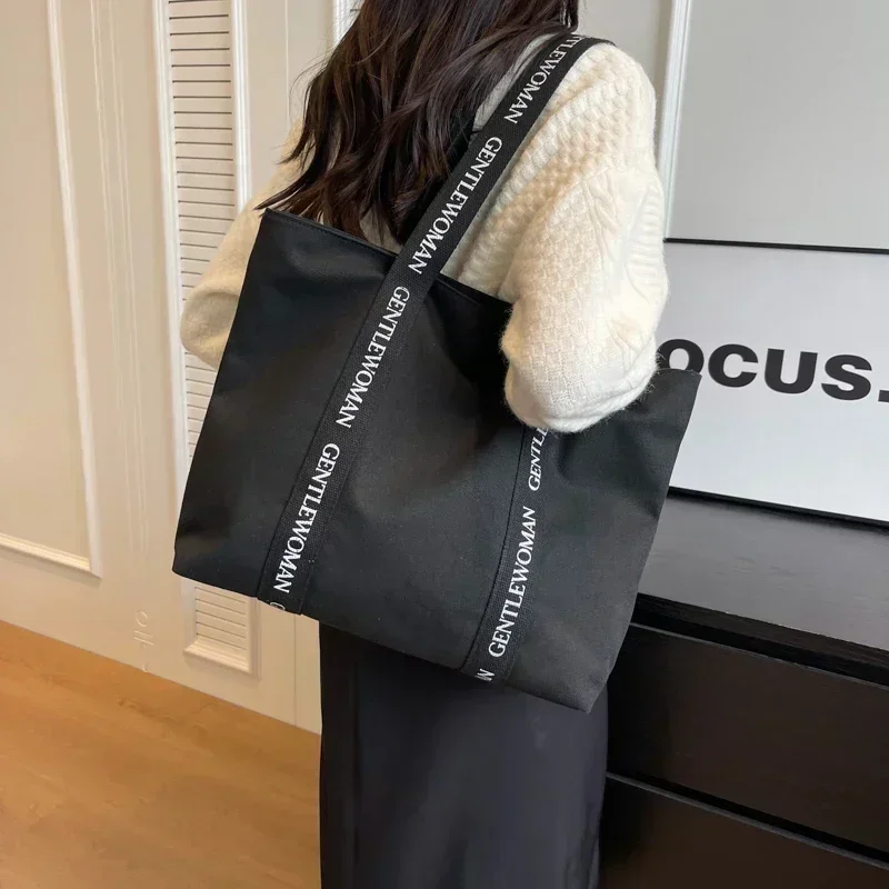 Fashion Leisure Zipper Canvas Women's Tote Bag 2026 Hot Selling Concise Shopping Bag High Quality Large Capacity Shoulder Bag