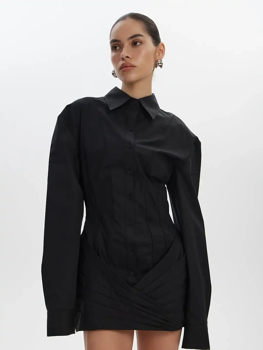 เดรสเชิ้ตผู้หญิง คอวี แขนยาว ทรงเข้ารูป กระโปรงชายไม่เท่ากัน ดีไซน์เก๋ แฟชั่นทันสมัย สำหรับผู้หญิง ปี 2025 สไตล์ลำลอง ใส่ได้ทุกวัน