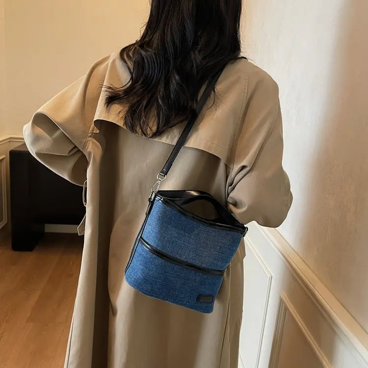 

2026 New High-end Texture Women's Bag Fashion Mini Handbag Casual Versatile Light Luxury Crossbody Bag