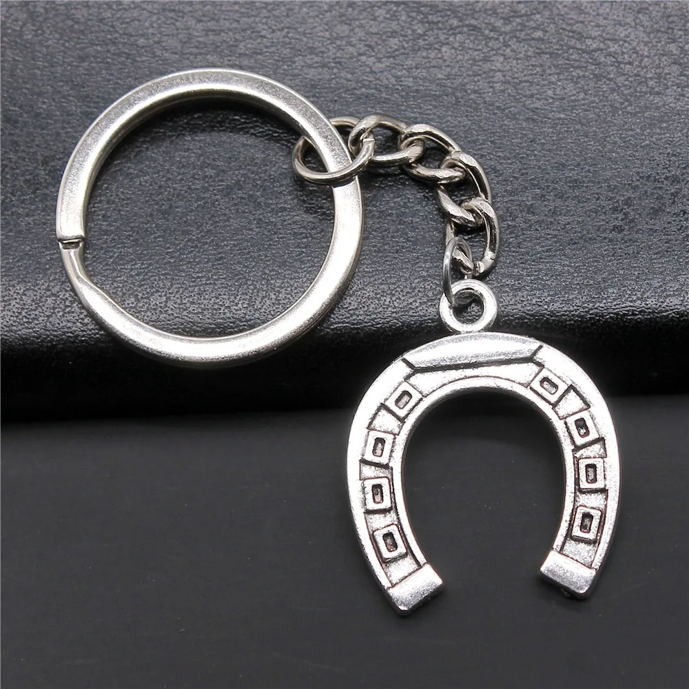 Dropshipping Antique Silver Color 30x24mm Horseshoe Pendant Keyring Souvenirs Gift