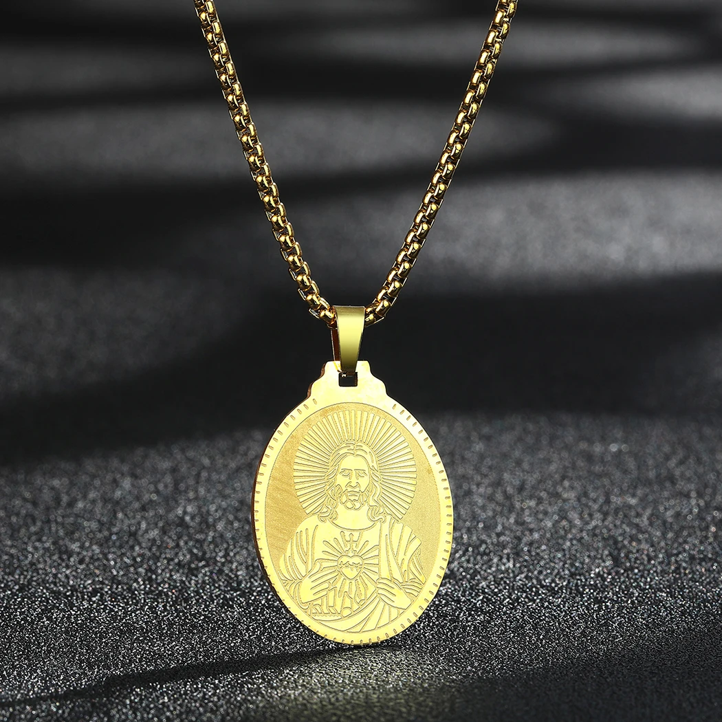 CHENGXUN Christian Savior Jesus Sacred Heart Pendant Necklace for Men Women Religious Medallion Catholic Charm Neck Chain Collar