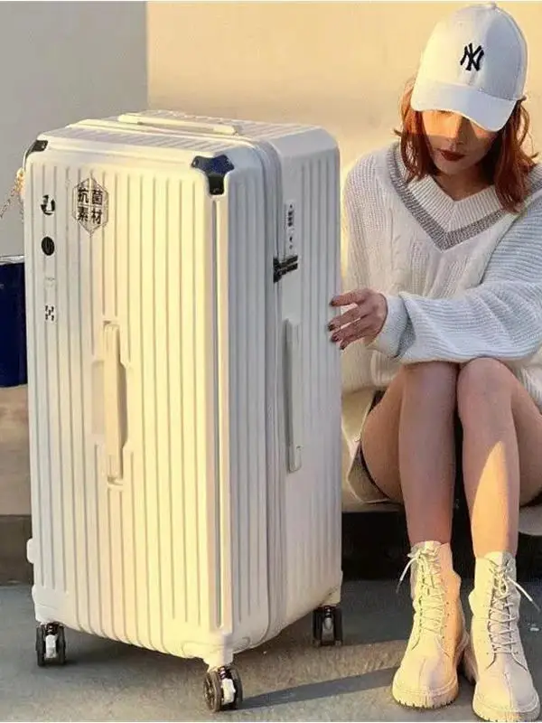 

Durable Lage White Large Capaci Carry-On Suitcase 2025 New Sle Robust 28 Inch All-Terrain Wheel Travel Password Box