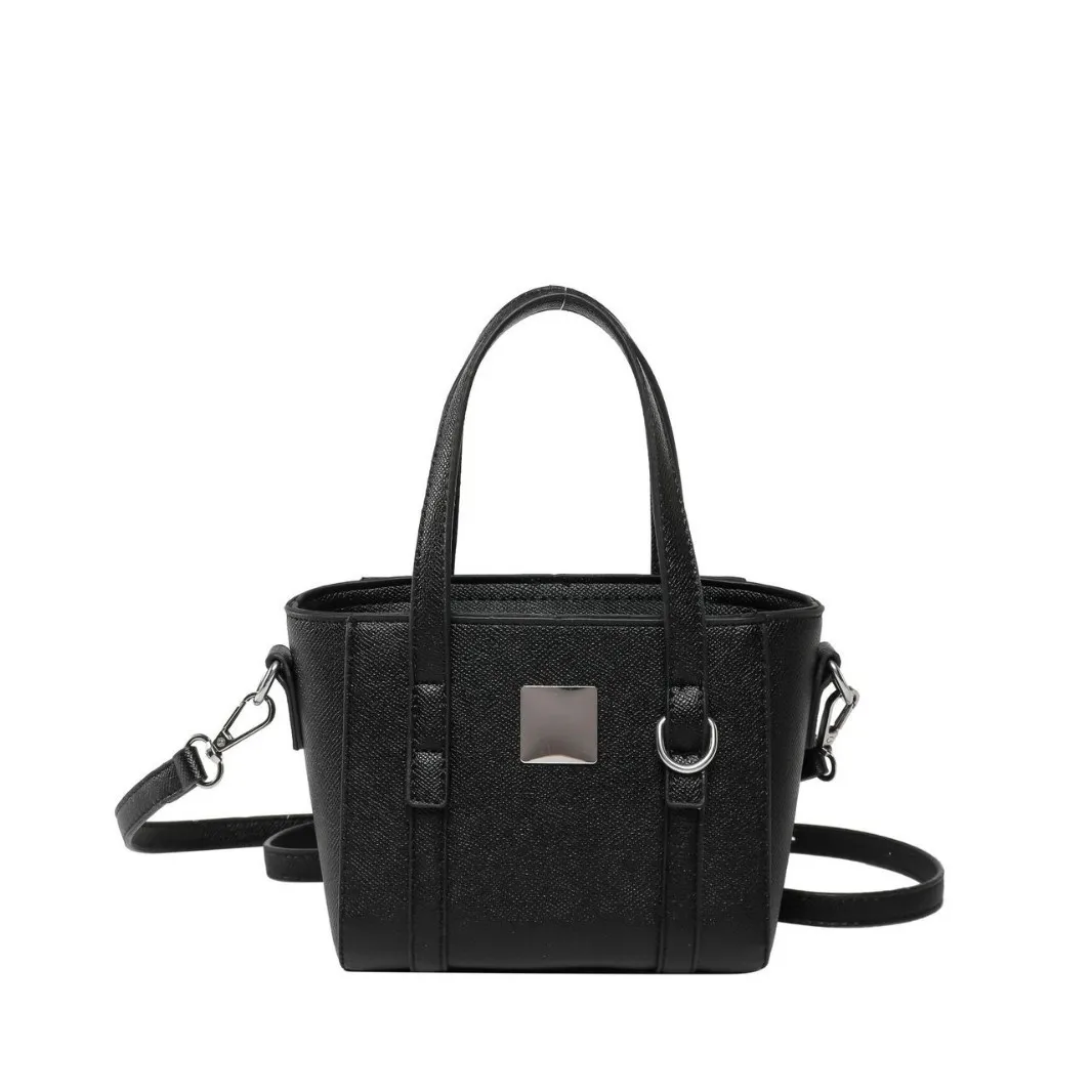 حقيبة يد بطبعة راحة اليد لعام 2025، للنساء صيف جديد حقيبة كتف محمولة باليد متعددة الاستخدامات أنيقة