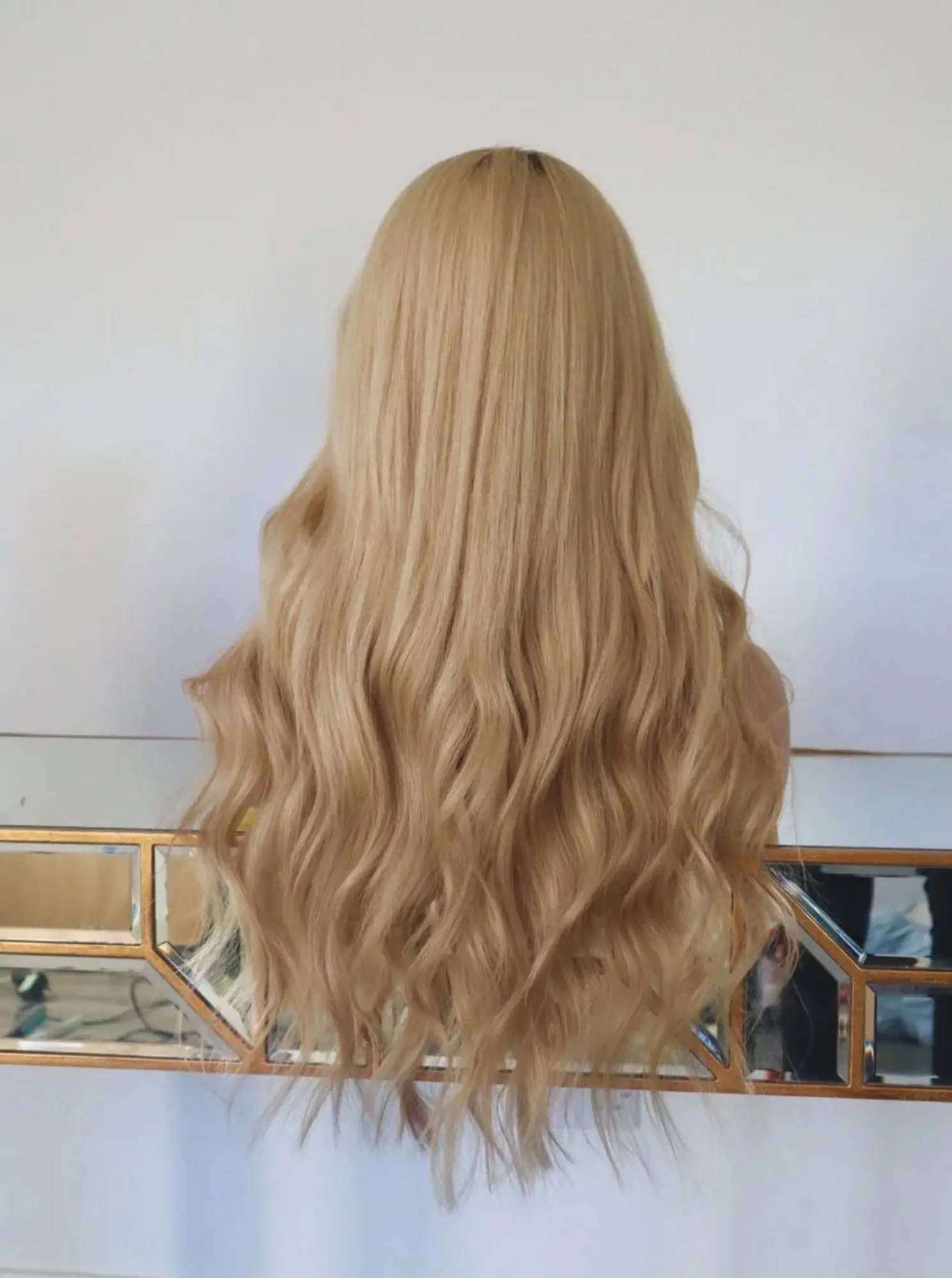 New Style Ombre Honey Blonde Loose Wave Synthetic Lace Frontal Wigs Realistic Look Natural Hairline 180%  Density Glueless Wigs