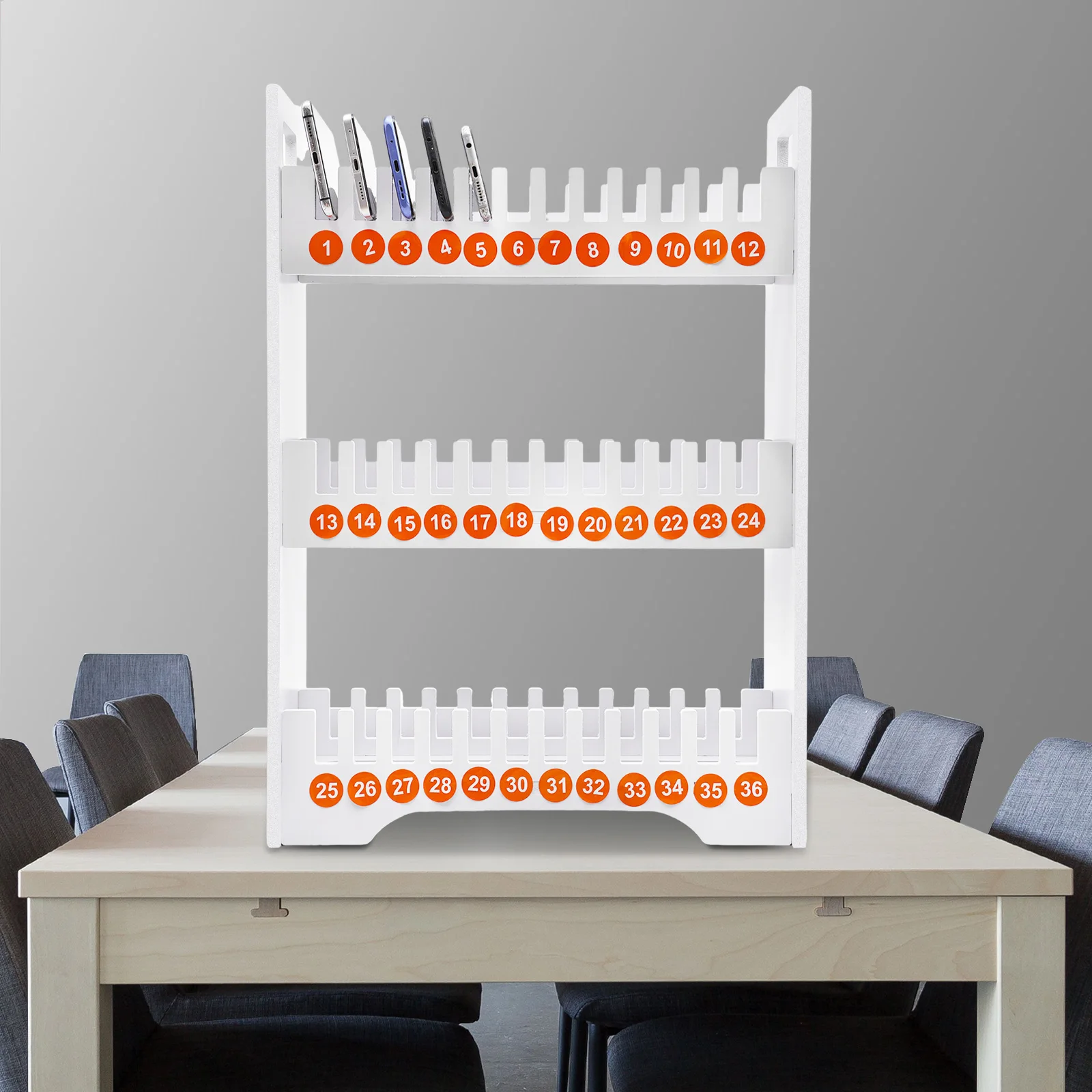 Organizer na telefony komórkowe z 36 przegródkami, wytrzymały organizer z PVC z numerowanymi przegródkami do zarządzania telefonami w klasie lub biurze.