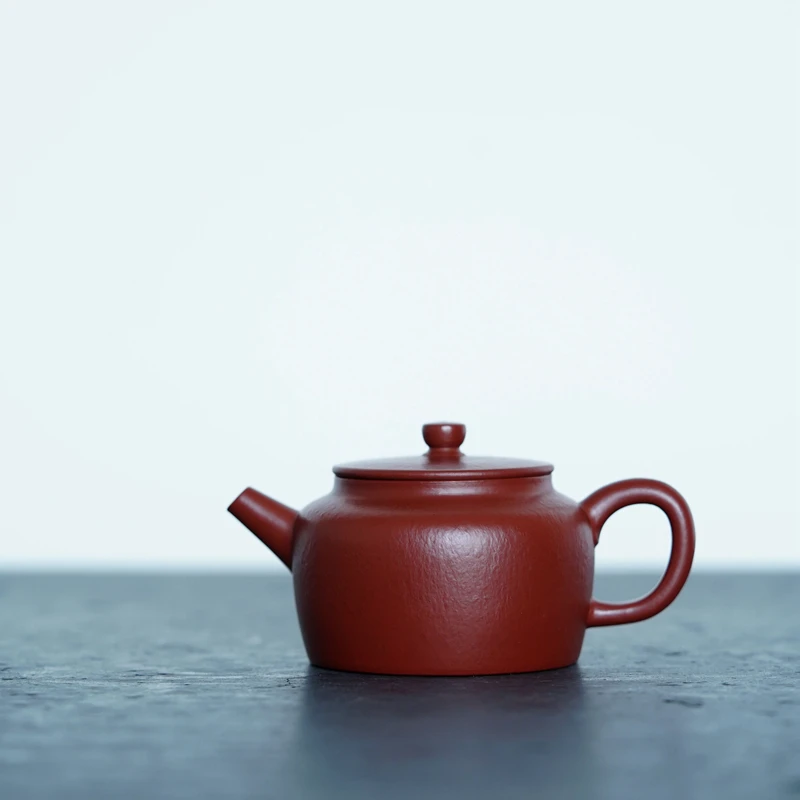 Wu Chengsang Flat Kettle Yixing Handmade Famous Purple Clay Pot Cinnabar Sand Sketch Pot Raw Ore Dahongpao Tea Pear Skin Cinnaba