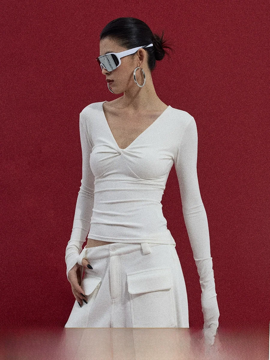 

Женская облегающая футболка Ourhour с длинным рукавом и V-образным вырезом, зимний дизайн, с узлом спереди, повседневная, укороченная, базовая модель