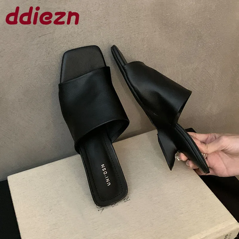 

Новинка 2025, женская модная обувь на танкетке, босоножки на каблуке, шлепанцы, обувь для женщин, лето-весна, женские сандалии на танкетке, тапочки, обувь